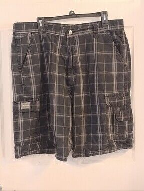 Wrangler Black Plaid Cargo Shorts Multiple flap & Side Pockets, Size 38